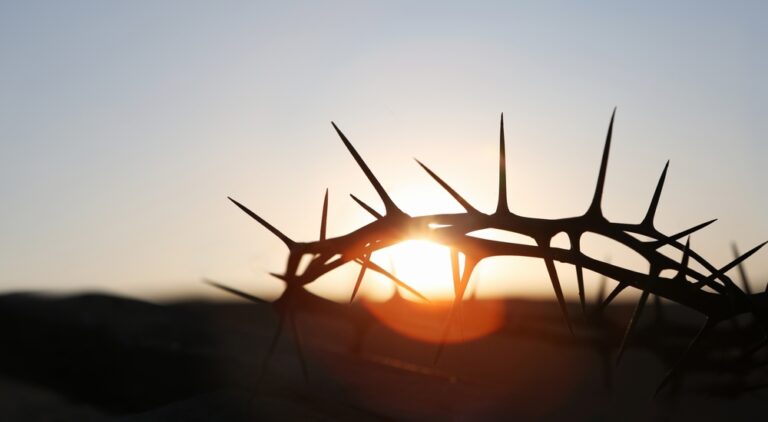 The,Cross,And,Crown,Of,Thorns,Symbolizing,The,Sacrifice,And